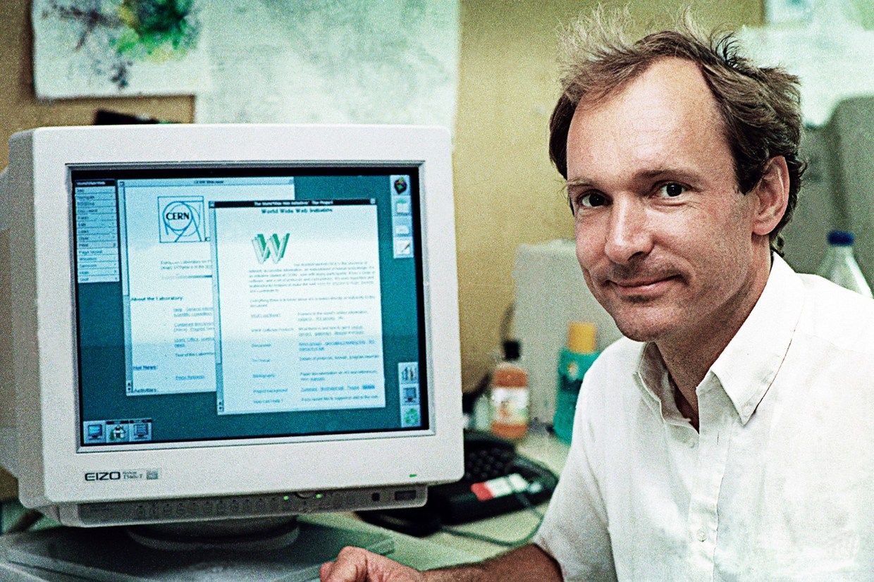 Tim Berners-Lee, người phát minh ra World Wide Web