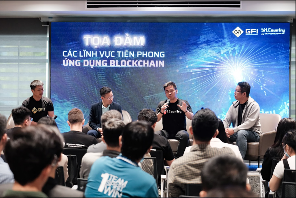 Các diễn giả sẽ đã chia sẽ những quan điểm và góc nhìn của mình về ứng dụng cũng như những lĩnh vực tiên phong của Blockchain về ứng dụng trong tương lai.