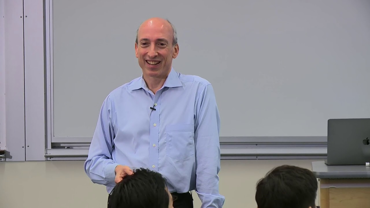 Giáo sư Gary Gensler giảng dạy về Kinh tế học Blockchain tại MIT