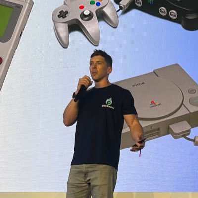 Jon Hook CEO và co-founder của PlayEmber